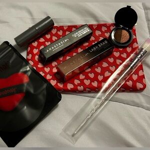 Makeup and case NWOT
